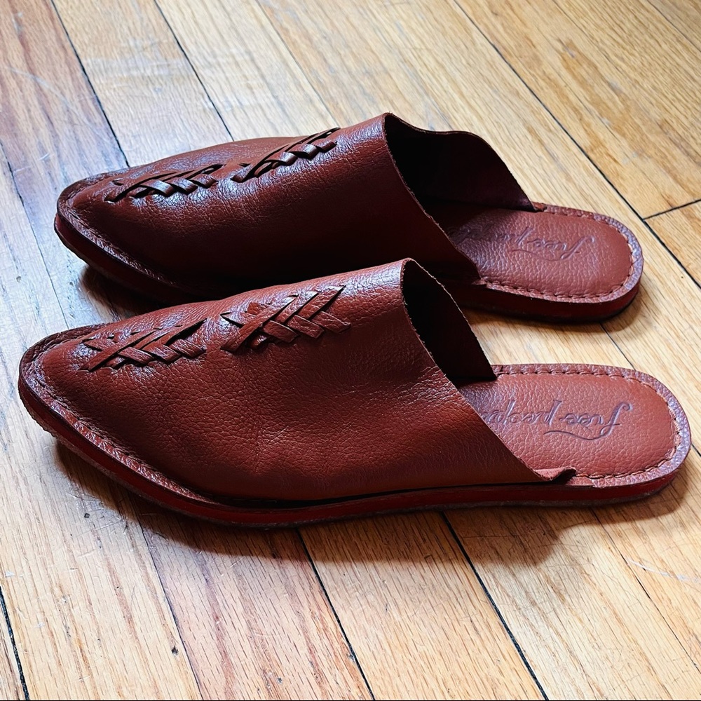 Free People Nova Flat - size 38